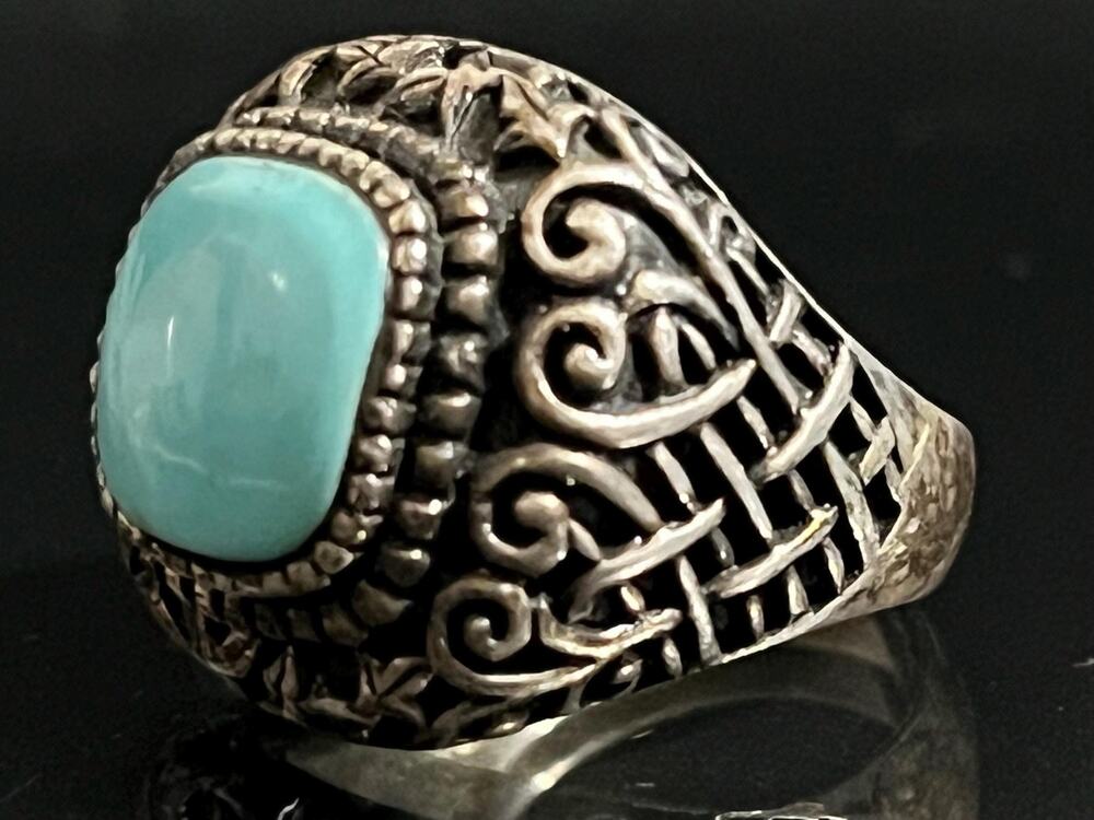 Vintage Sterling Silver Turquoise Statement Ring  Size 8